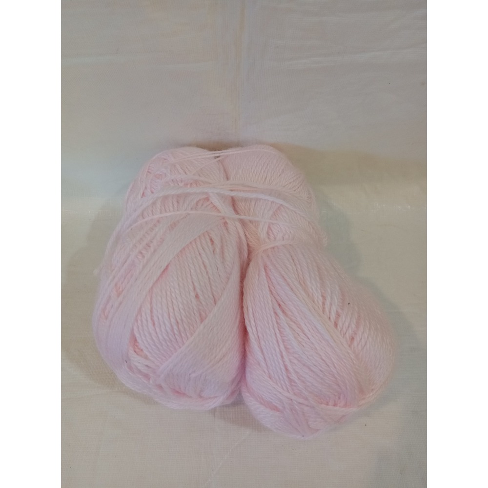 Unbranded Pastel Pink Acrylic Yarn Bundle 2 Skeins Medium Weight Soft Fiber